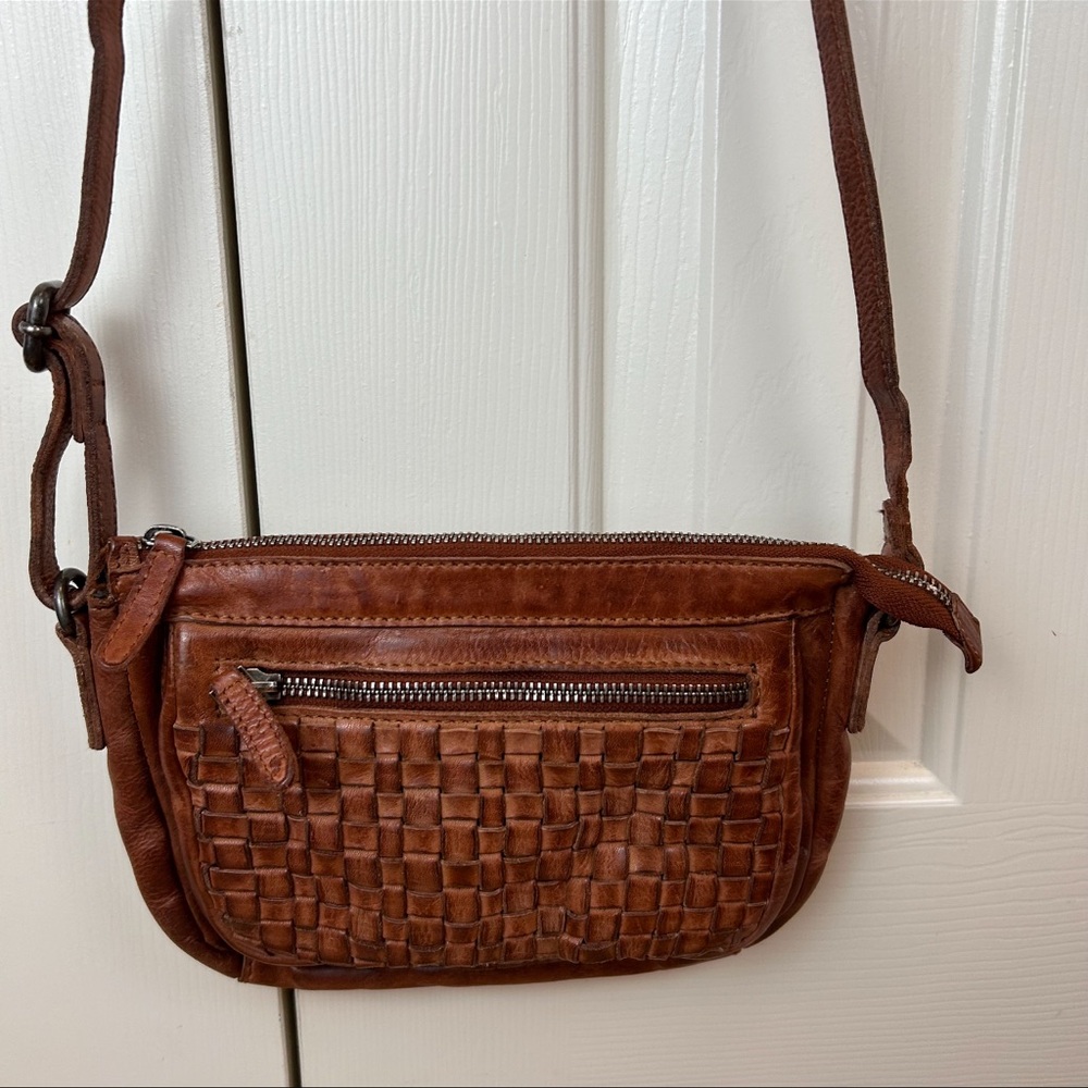 Vilenca Holland Leather Cross Body Purse